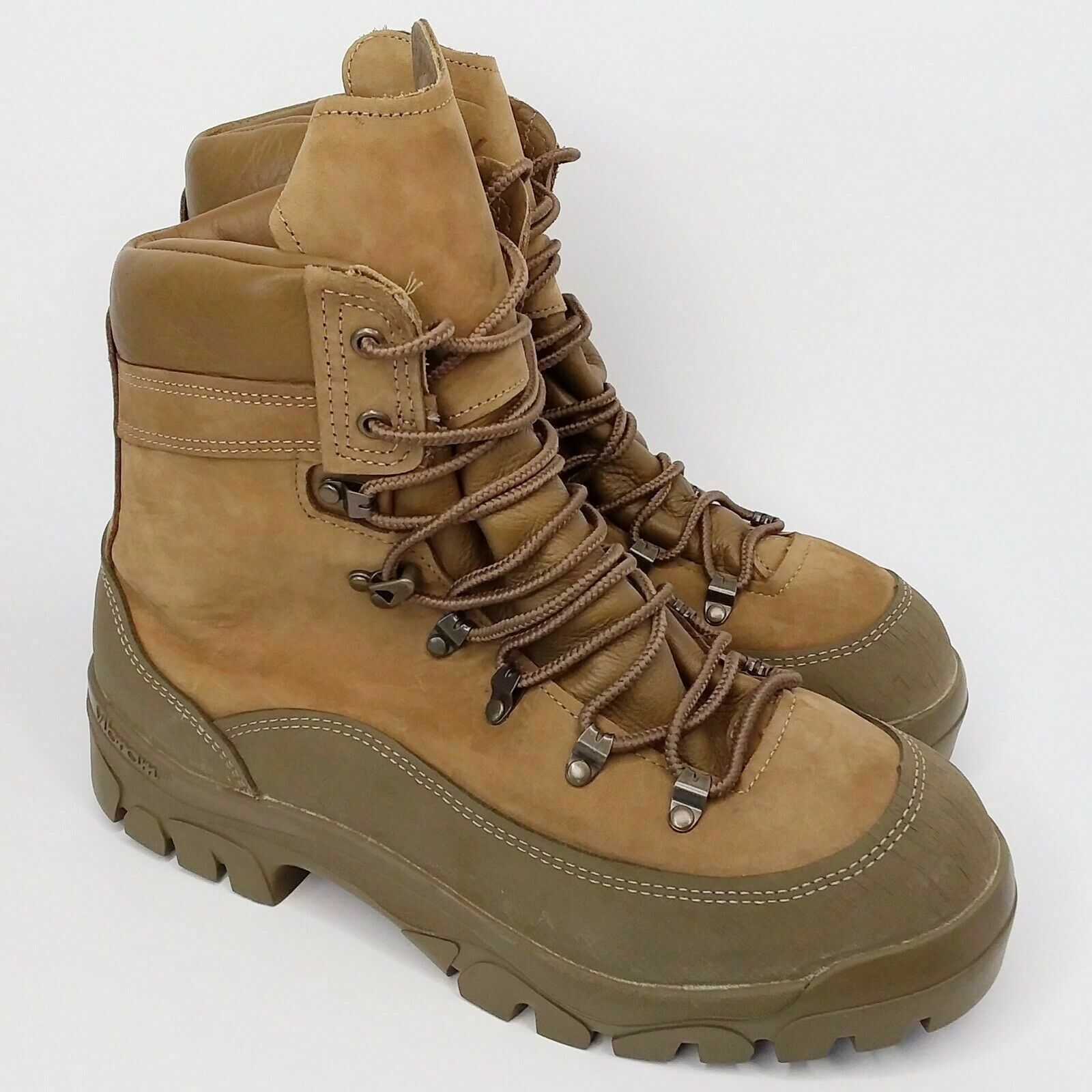 Берцы belleville. Belleville 950 Gore-Tex Mountain Combat Boot. Берцы Belleville 950. Ботинки Belleville 950. Ботинки Belleville 950 Gore-Tex.